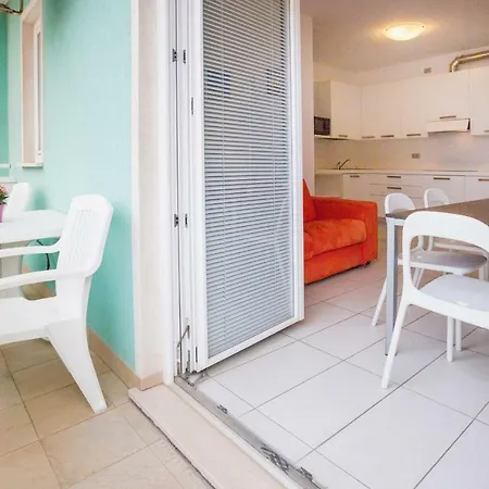 Pentagono Apartman *